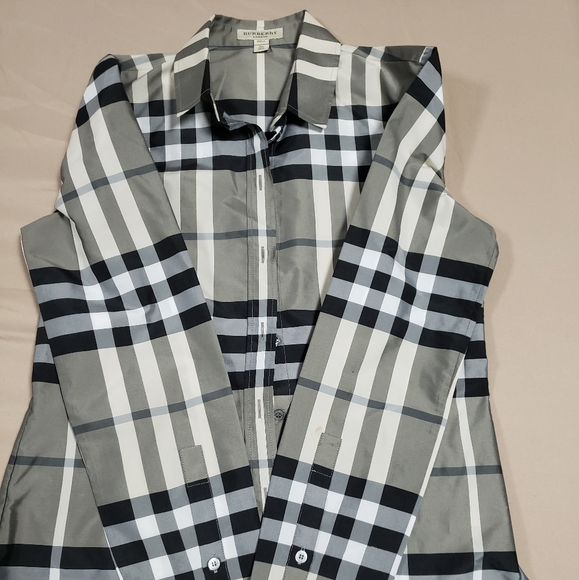 AUTHENTIC | Burberry Striped | Button-up Shirt - Picture 6 of 13